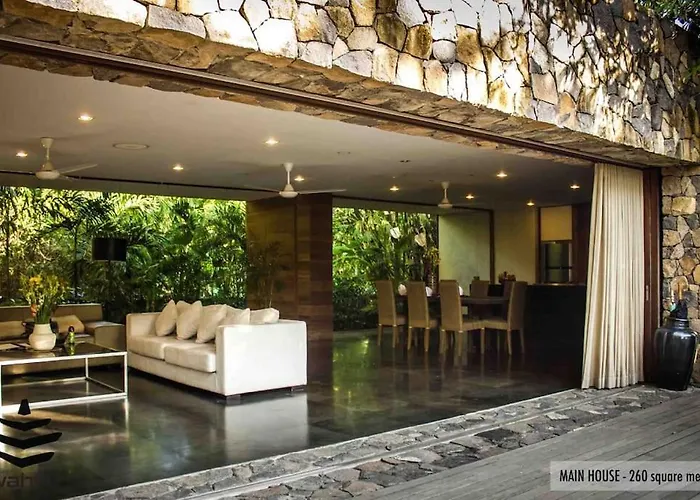 Unique Architect-designed & Tropical Garden In Villa