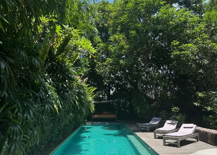 Villa Unique Architect-designed & Tropical Garden In *