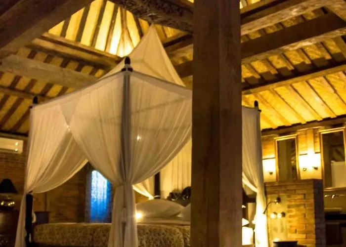 Villa Unique Architect-designed & Tropical Garden In Seminyak