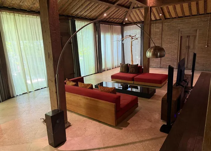 Villa Unique Architect-designed & Tropical Garden In