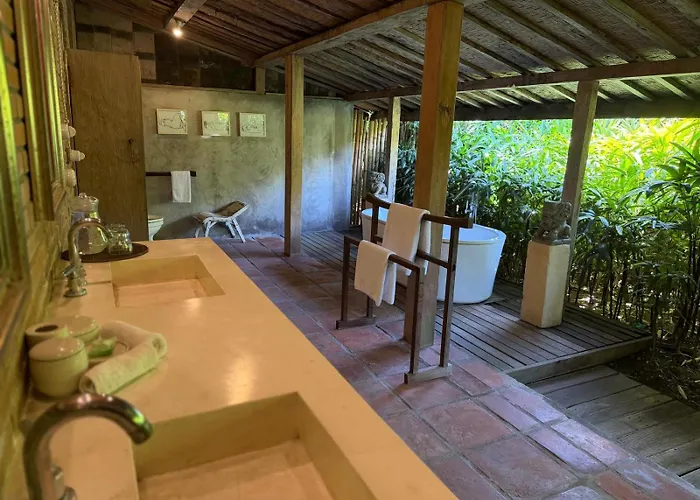 Unique Architect-designed & Tropical Garden In * Seminyak
